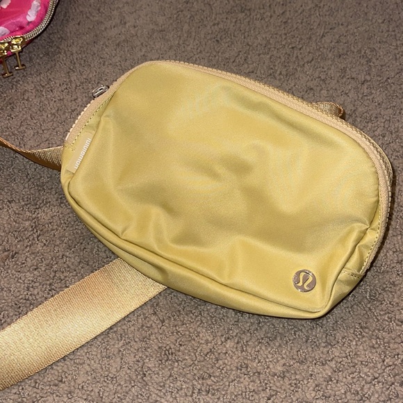 lululemon athletica Bags Lulu Belt Bag Poshmark